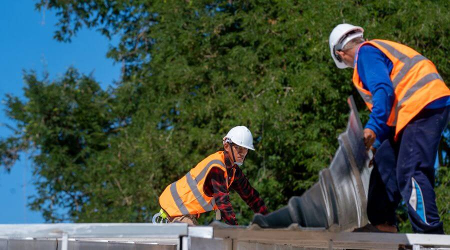 Professional gutter cleaning in Hampton, SC